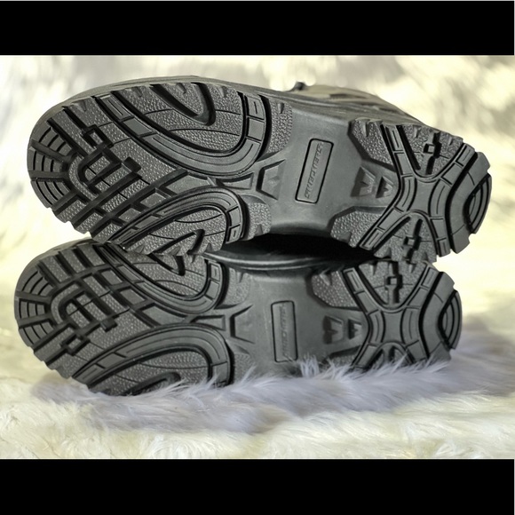 New SKECHERS Relaxed Fit Resment Traven boots - Picture 8 of 11